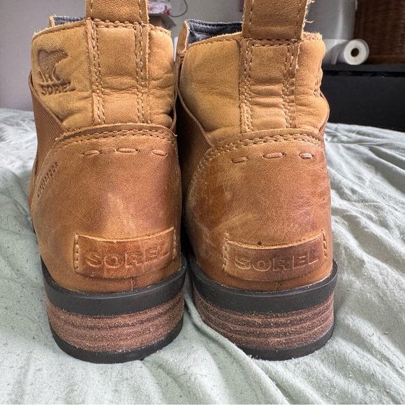 Sorel Women's Emelie Chelsea Boot Light and HeavyRain Waterproof Camel Brown 9.5 - Picture 4 of 8